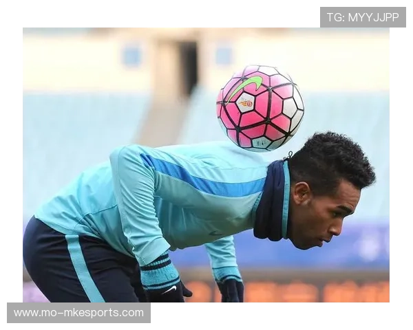 足球场上的小个子巨星排行榜：速度与技术的完美结合