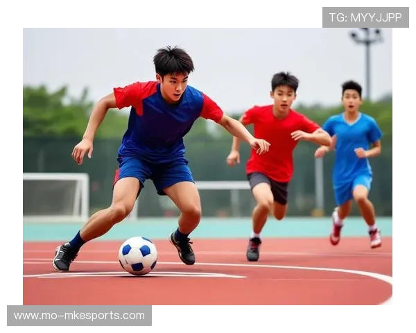 足球大师黄金一代球星成长之路揭秘：从青训到巅峰的奋斗历程