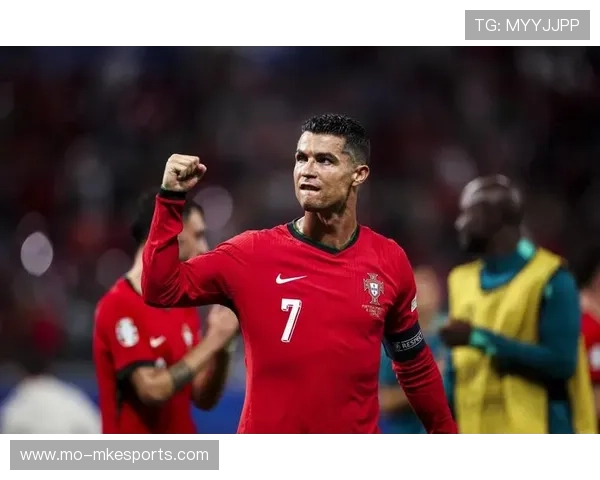 足球巨星挥洒激情尽显风采场上英姿勃发的瞬间